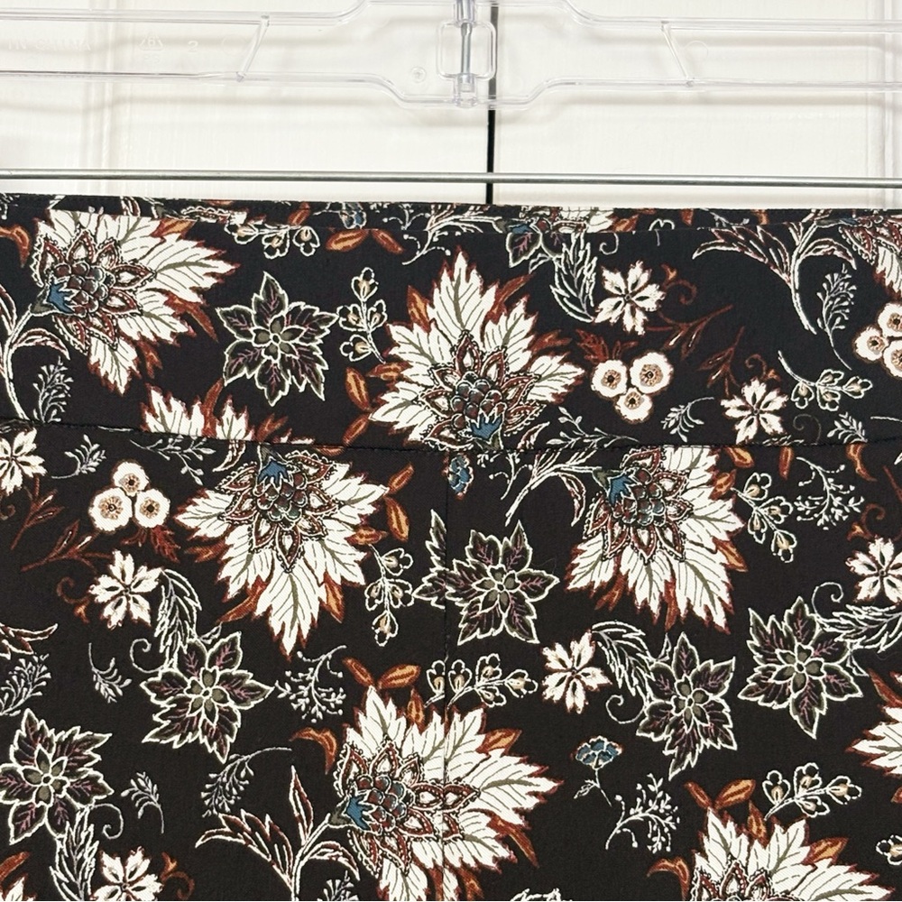 Preswick & Moore Black Multi Floral Stretch Pull-On Slim Ankle Pants 2X - Picture 3 of 16